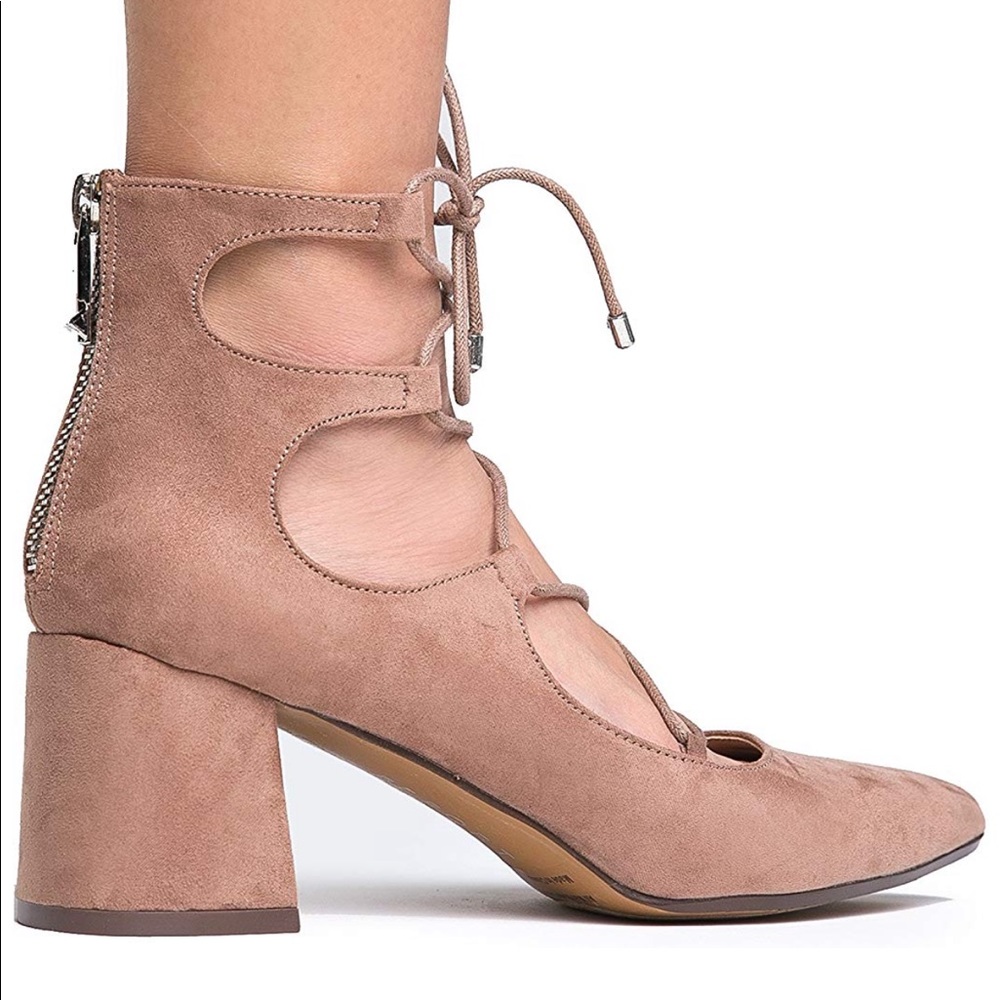 Blush Ankle Lace Gillie Block Heel Mary Jane Pump - Picture 7 of 8
